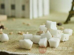 椰子肉怎么弄出来视频,椰子肉轻松取出的实用视频教程