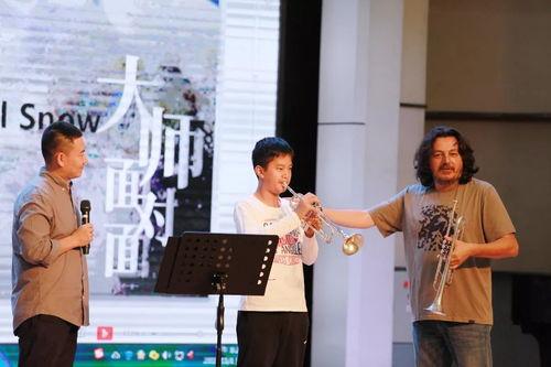 世界小号大师演奏视频